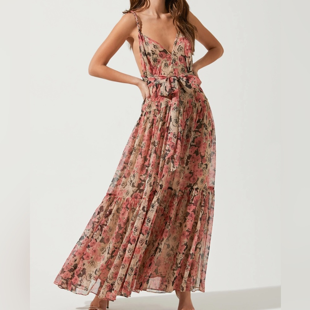 ASTR EARTHA FLORAL MAXI DRESS